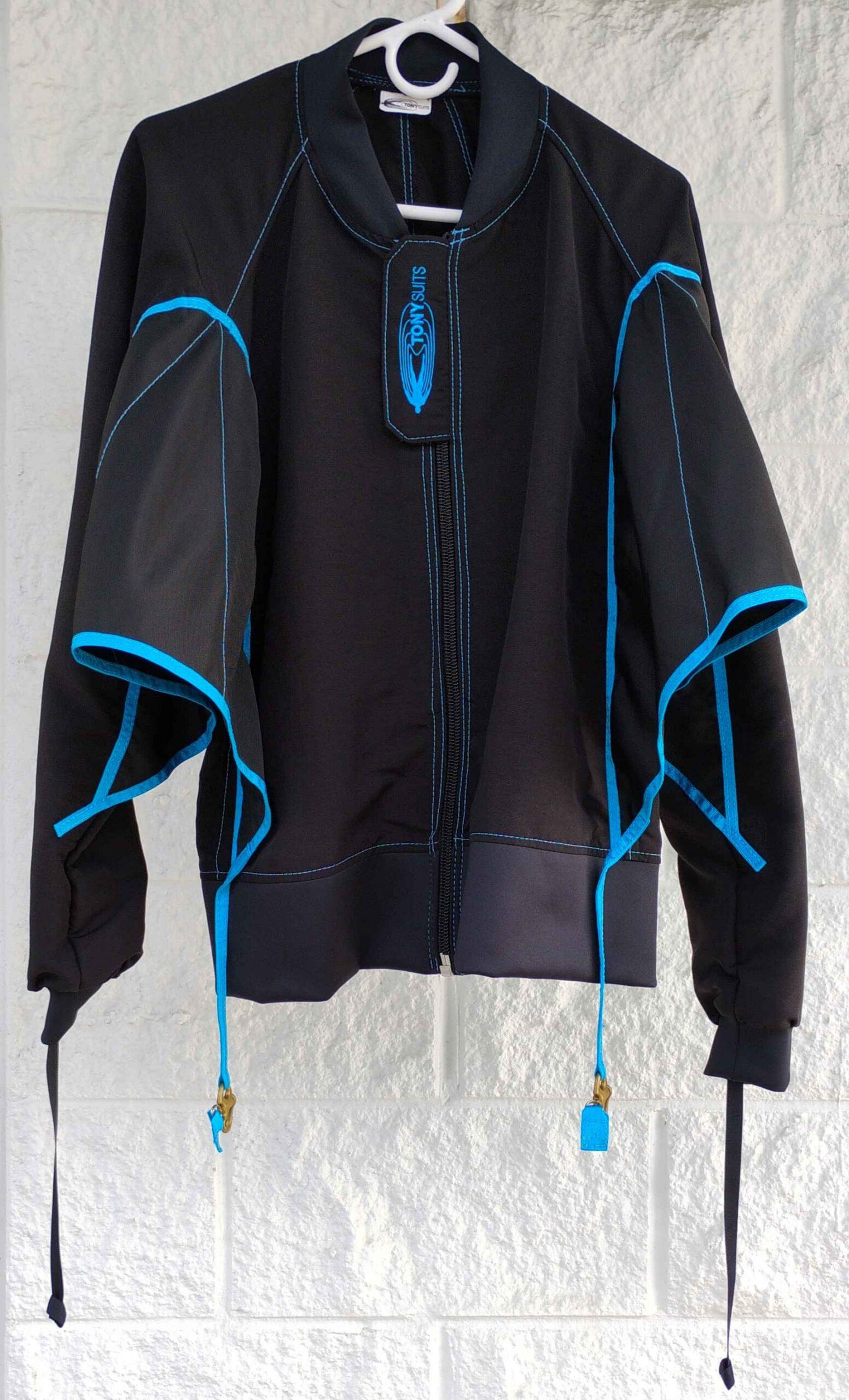 C-WING Camera Jacket with Parapac Wings (Waist = 34″, Zipper length = 17.5″) - Image 2